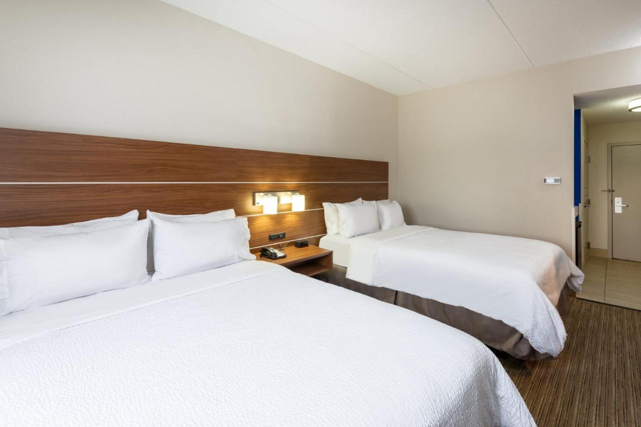 Holiday Inn Express Vermilion By Ihg Exterior photo