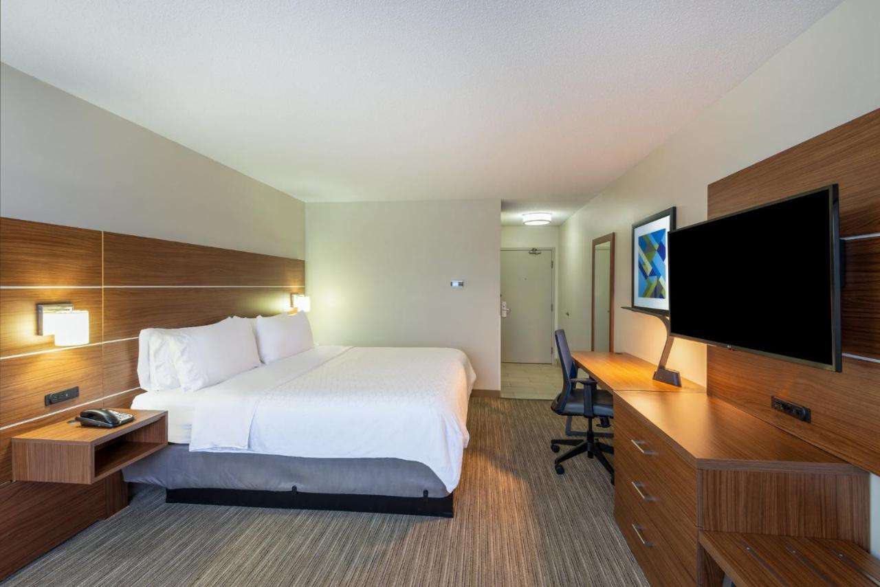 Holiday Inn Express Vermilion By Ihg Exterior photo